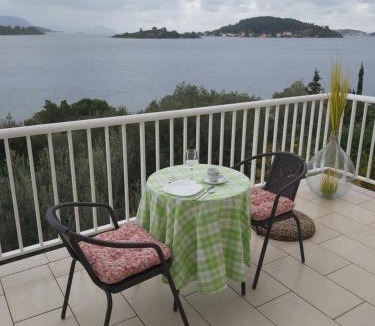 Lumbarda Apartment | Apartment Tinka +
