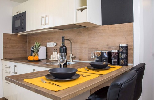 Babin Kuk Apartment | Apartment Velvet - Studio Apartment with Hot Tub