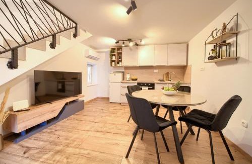 Vrbnik Apartment | Apartment Veris