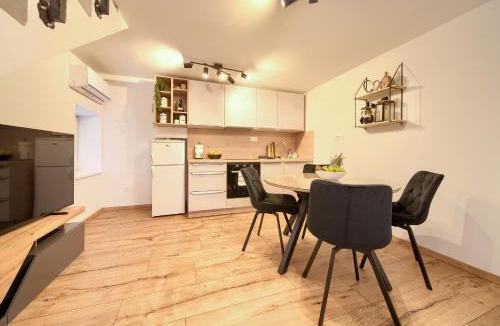 Vrbnik Apartment | Apartment Veris