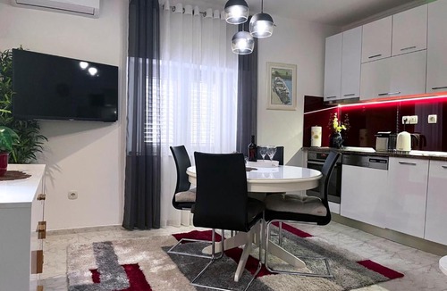 Kastel Luksic Apartment | Apartment Vitturina