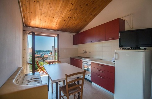 Vintijan Apartment | Apartment with Balcony and Sea View Ivan A4