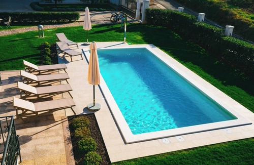 Vizinada Apartment | Apartment with private pool and garden