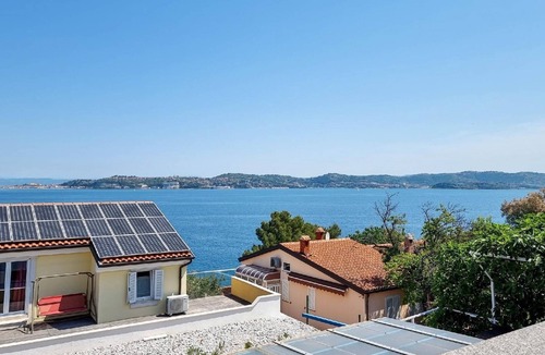 Crveni Vrh Apartment | Apartment with sea view for 4 persons
