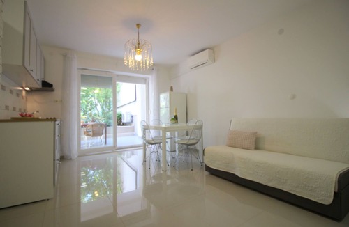 Brulo Apartment | Apartment Zen (82685-A1) - Porec