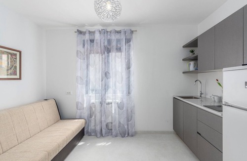 Porec Apartment | Apartment Zrnic III with Balcony