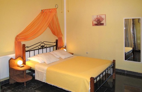 Valbandon Apartment | Apartment Zwei Rosen - PUL554 by Interhome