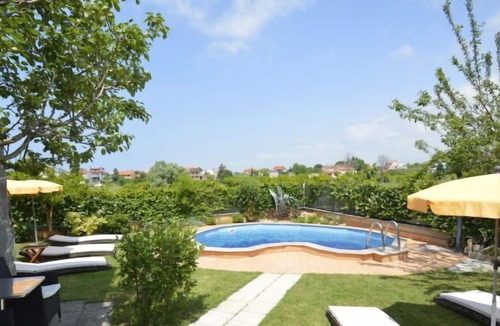Valbandon Apartment | Apartment Zwei Rosen (PUL555) in Pula - 6 persons, 2 bedrooms