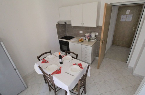 Valica Apartment | Apartments Albina Valiza (79179-A3) - Umag