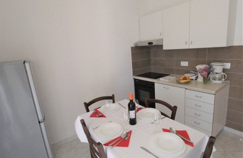 Valica Apartment | Apartments Albina Valiza (79179-A3) - Umag