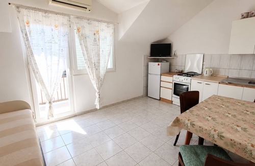Vodice Apartment | Apartments and Rooms Bepina (28141-A2) - Vodice