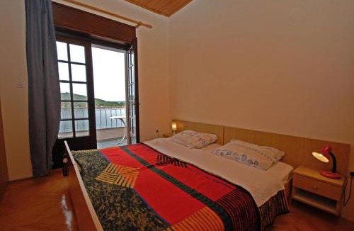 Kali House | Apartments and rooms with a swimming pool Kali, Ugljan - 14083