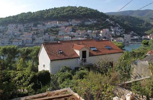 Pucisca House | Apartments and rooms with a swimming pool Pucisca, Brac - 5637