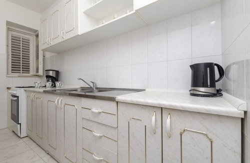 Dugi Rat Apartment | Apartments Anka 20m from the beach (31461-A1) - Duce