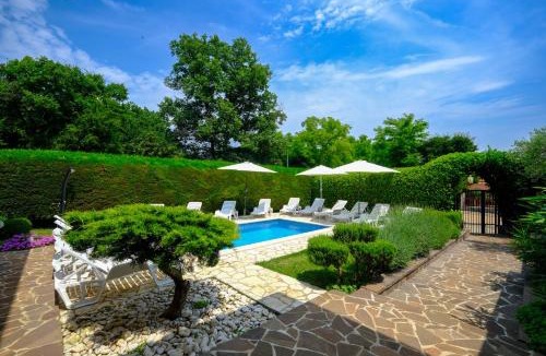 Fiorini Apartment | Apartments Antonac