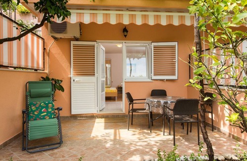 Zupa dubrovacka Apartment | Apartments Bibijana- Premium Studio Apartment with Patio and Sea View (APARTMAN 3)