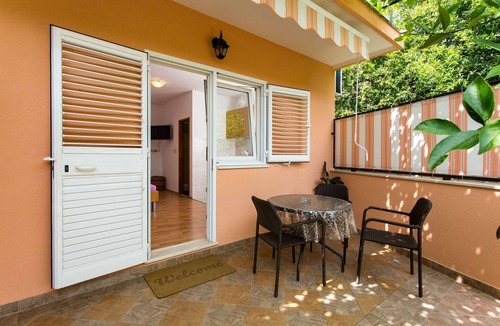 Zupa dubrovacka Apartment | Apartments Bibijana- Superior Studio Apartment with Patio and Sea View (APARTMAN 4)