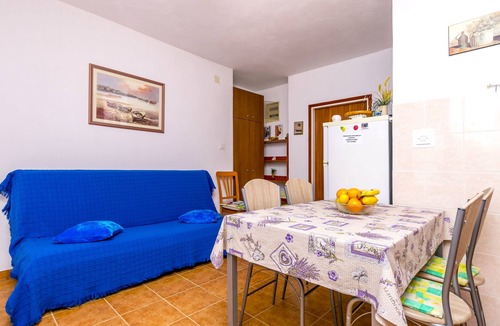 Dvornica Apartment | Apartments Bozo