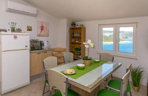 Dvornica Apartment | Apartments Bozo