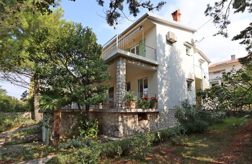 Omisalj Apartment | Apartments by the sea Omisalj, Krk - 5298