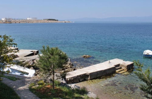 Omisalj Apartment | Apartments by the sea Omisalj, Krk - 5298