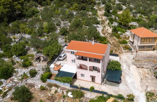 Poljica Apartment | Apartments by the sea Poljica, Trogir - 11103