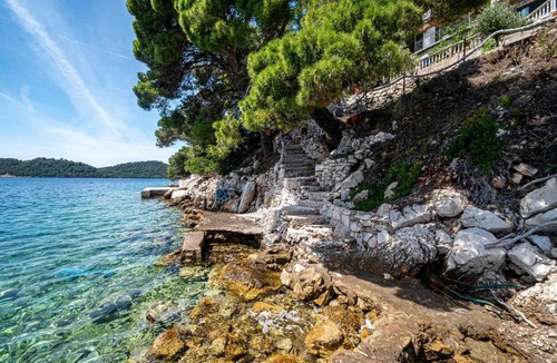 Ubli Apartment | Apartments by the sea Ubli, Lastovo - 8344