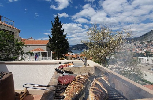 Montovjerna Apartment | Apartments Dub - One-Bedroom Apartment with Terrace and Hot Tub
