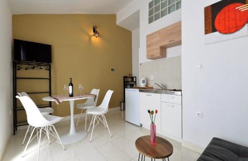 Murter Apartment | Apartments Helena - One bedroom apartment with Balcony and Sea View - A1