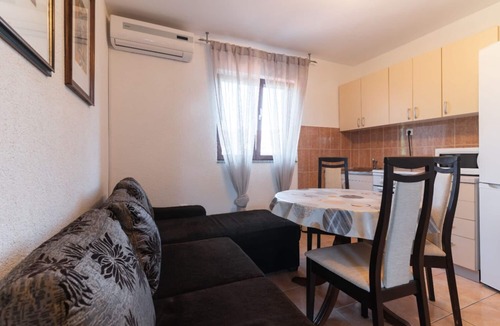 Preko Apartment | Apartments Tiho (10736-A2) - Preko - island Ugljan