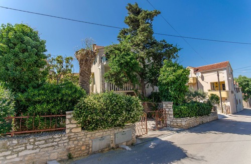 Supetar Apartment | Apartments Kata (56821-A2) - Supetar - island Brac