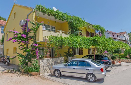 Vrboska Apartment | Apartments Anita (33431-A3) - Vrboska - island Hvar