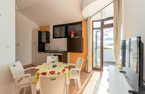 Jadranovo Apartment | Apartments Ilija Njavro - One Bedroom Apartment with Terrace and Sea View
