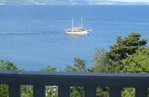 Omis Apartment | Apartments Ivan in Omis-Nemira, near the beach