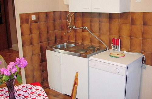 Cove Rogacic Apartment | Apartments Ivo, (12778), Vis, Croatia
