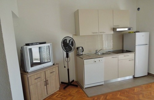 Banjol Apartment | Apartments Josica, (14318), Banjol, hr