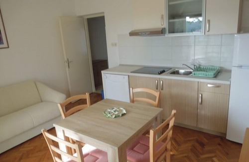 Banjol Apartment | Apartments Josica, (15116), Banjol, hr