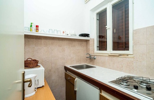 Zavrelje Apartment | Apartments Klis -Studio Apartment with Terrace - 2 (B)