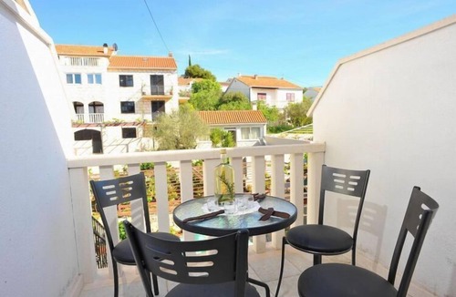 Sutivan Apartment | Apartments Lenka - One Bedroom Apartment with Balcony and garden View A2