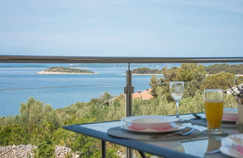 Zdrelac Apartment | Apartments Lilly - Two Bedroom Apartment with Sea View and Terrace
