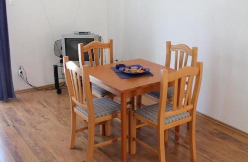 Lozica Apartment | Apartments Lozica - Studio Apartment with Terrace and Sea View