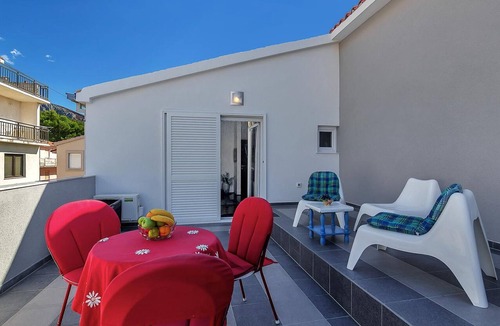 Vrpolje Apartment | Apartments Maja (124331-A2) - Makarska