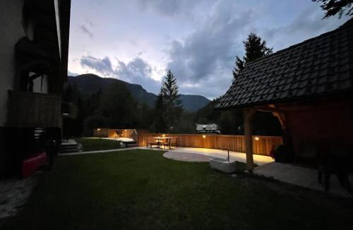Stara Fuzina Apartment | Apartments Maja by the river