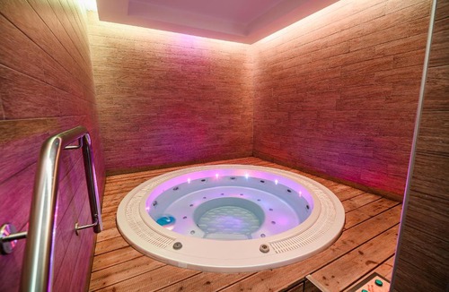 Dragatus Apartment | Apartments Maleric with Indoor Pool and Wellness
