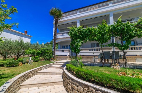 Banjol Apartment | Apartments Marijana