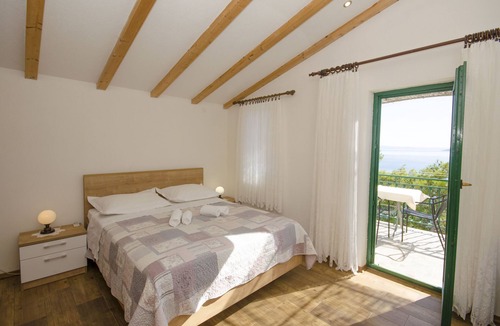Brela Apartment | Apartments Mira Beachfront Bliss (29411-A1) - Brela