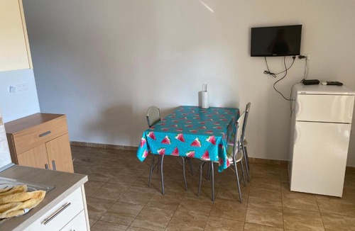 Sukosan Apartment | Apartments Mladenka 20m from marina!
