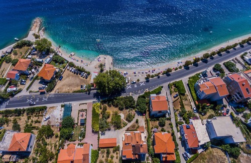 Dugi Rat Apartment | Apartments Near Beach (90351-A3) - Dugi Rat