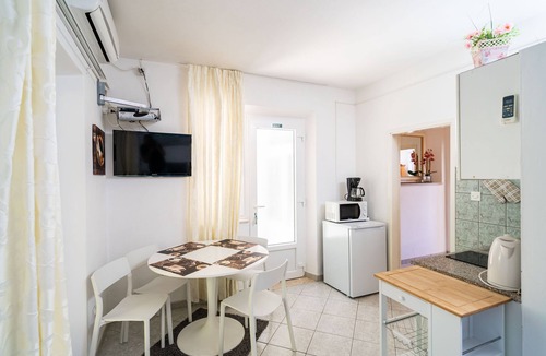 Lumbarda Apartment | Apartments Nikolina (LU) - One-Bedroom Apartment with Balcony