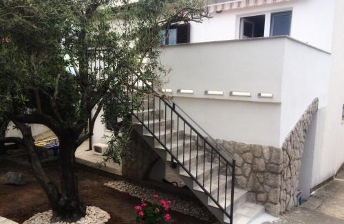 Omisalj Apartment | Apartments Nina